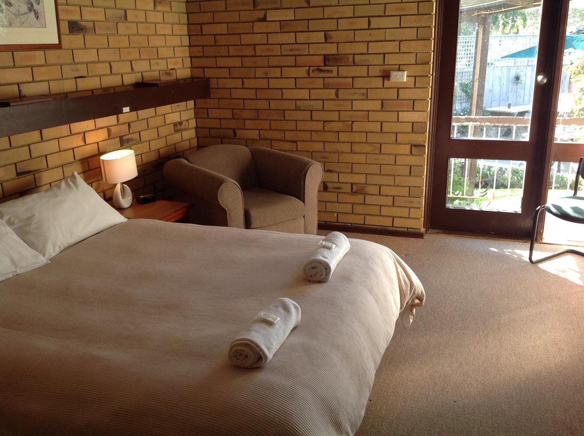 Fish Creek Hotel Phòng bức ảnh